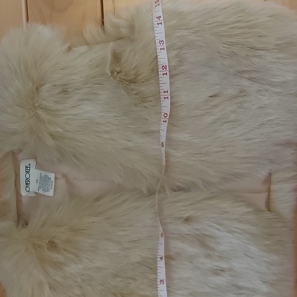 Cherokee faux fur vest sz 6x - Picture 5 of 9